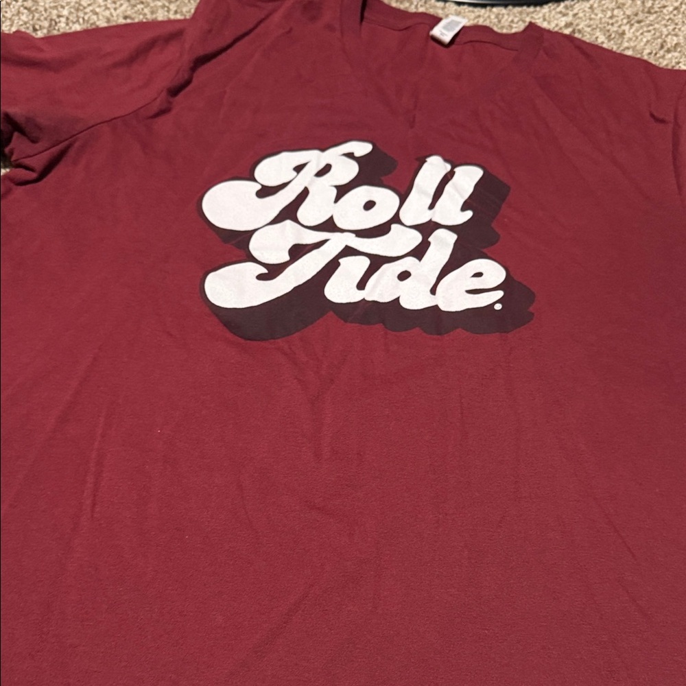 Alabama Crimson Tide Roll Tide v-neck Bella Canvas t-shirt (2XL) - EUC!!